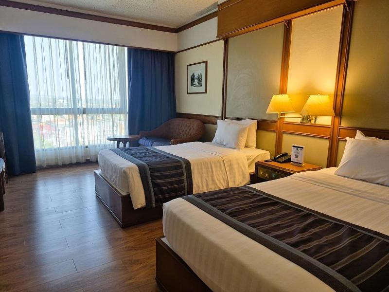 Cholchan Pattaya Beach Resort - Sha Extra Plus Eksteriør billede