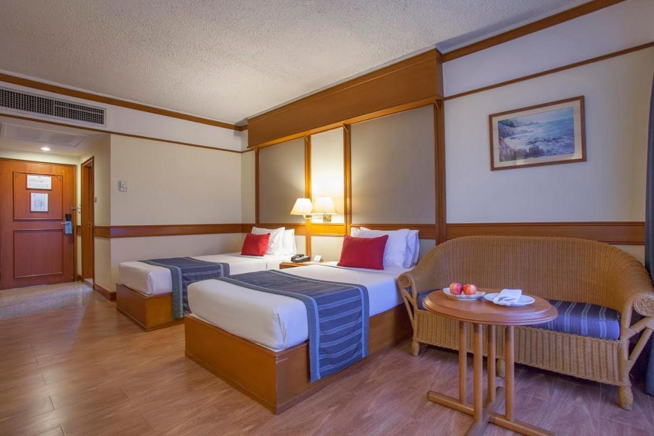 Cholchan Pattaya Beach Resort - Sha Extra Plus Eksteriør billede